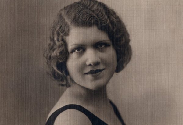 Josefina de la Torre, años 20. Copyright Biblioteca Nacional de España.